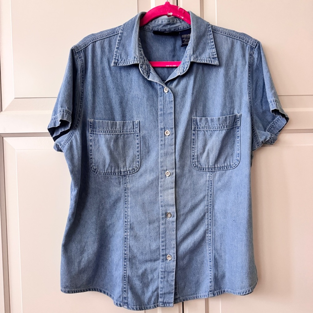 Route 66 Light Blue Denim button up T Shirt - size XL